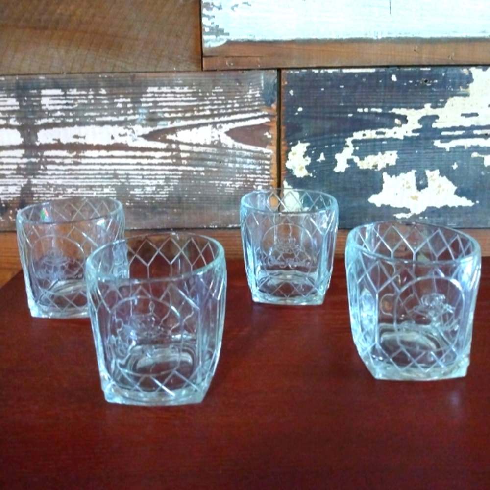 2 FOR $15 BUNDLE SALE!  Crown set of 4. Bourbon